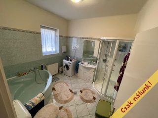 Eladó 203 m²-escsaládi ház Dunakeszi, Gizella utca: 179'900'000 Ft