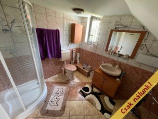 Eladó 203 m²-escsaládi ház Dunakeszi, Gizella utca: 179'900'000 Ft