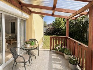 Eladó 170 m²-esikerház Dunakeszi, Révdűlőben 5 szobás ikerházfél ELADÓ: 144'900'000 Ft