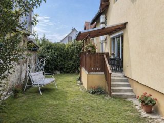 Eladó 170 m²-esikerház Dunakeszi, Révdűlőben 5 szobás ikerházfél ELADÓ: 144'900'000 Ft