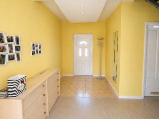 Eladó 170 m²-esikerház Dunakeszi, Révdűlőben 5 szobás ikerházfél ELADÓ: 144'900'000 Ft