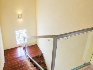 Eladó 170 m²-esikerház Dunakeszi, Révdűlőben 5 szobás ikerházfél ELADÓ: 144'900'000 Ft