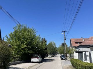 Eladó 170 m²-esikerház Dunakeszi, Révdűlőben 5 szobás ikerházfél ELADÓ: 141'900'000 Ft
