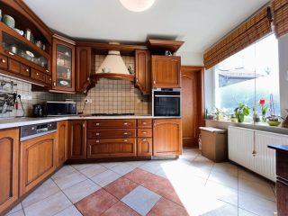 Eladó 200 m²-escsaládi ház Dunakeszi, Tavasz utca: 159'900'000 Ft