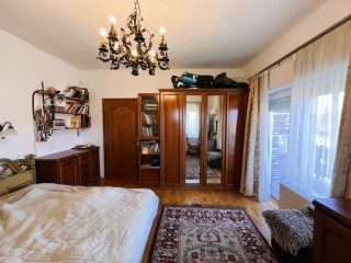 Eladó 200 m²-escsaládi ház Dunakeszi, Tavasz utca: 159'900'000 Ft