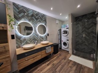 Eladó 210 m²-escsaládi ház Dunakeszi, Tóváros: 199'000'000 Ft