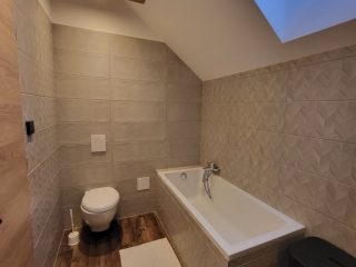 Eladó 210 m²-escsaládi ház Dunakeszi, Tóváros: 199'000'000 Ft