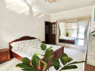 Eladó 200 m²-escsaládi ház Dunakeszi, Újszerű családi ház frekventált helyen eladó!: 245'000'000 Ft