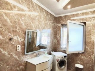 Eladó 200 m²-escsaládi ház Dunakeszi, Újszerű családi ház frekventált helyen eladó!: 245'000'000 Ft