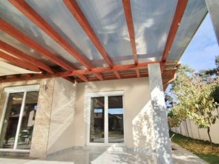 Eladó 200 m²-escsaládi ház Dunakeszi, Újszerű családi ház frekventált helyen eladó!: 245'000'000 Ft