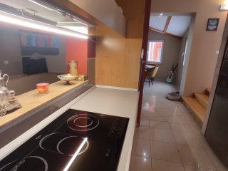 Eladó 200 m²-escsaládi ház Dunaújváros, Csillagdomb utca: 159'990'000 Ft