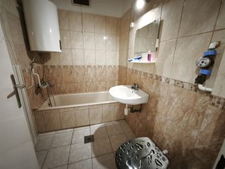 Eladó 51 m²-estársasházi lakás Dunaújváros, Dózsa György út: 32'490'000 Ft