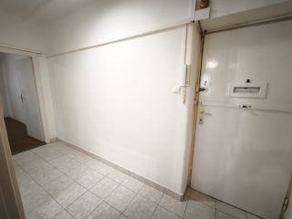 Eladó 51 m²-estársasházi lakás Dunaújváros, Dózsa György út: 32'490'000 Ft