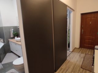 Eladó 52 m²-estársasházi lakás Dunaújváros, Esze Tamás utca: 42'500'000 Ft