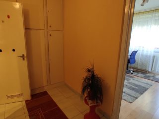 Eladó 59 m²-estársasházi lakás Dunaújváros, Köztársaság utca: 32'900'000 Ft