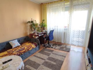 Eladó 59 m²-estársasházi lakás Dunaújváros, Köztársaság utca: 32'900'000 Ft