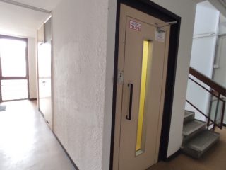 Eladó 59 m²-estársasházi lakás Dunaújváros, Köztársaság utca: 32'900'000 Ft