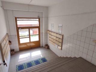 Eladó 53 m²-estársasházi lakás Dunaújváros, Lobogó utca: 38'500'000 Ft