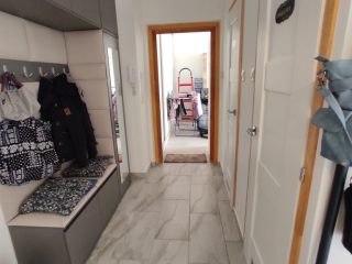 Eladó 53 m²-estársasházi lakás Dunaújváros, Lobogó utca: 38'500'000 Ft