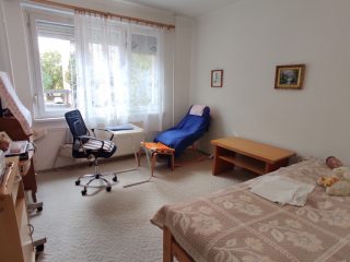 Eladó 57 m²-estársasházi lakás Dunaújváros, Római körút: 34'900'000 Ft