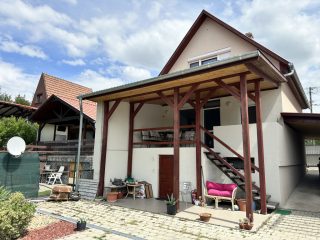 Eladó 100 m²-escsaládi ház Dunavarsány, Kis-Duna: 133'000'000 Ft