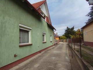 Eladó 142 m²-escsaládi ház Dunavarsány, Központ közeli utca: 119'990'000 Ft