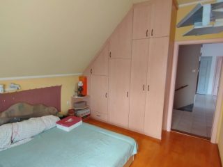 Eladó 142 m²-escsaládi ház Dunavarsány, Központ közeli utca: 119'990'000 Ft
