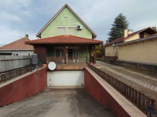 Eladó 142 m²-escsaládi ház Dunavarsány, Központ közeli utca: 119'990'000 Ft