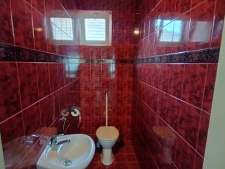Eladó 142 m²-escsaládi ház Dunavarsány, Központ közeli utca: 119'990'000 Ft