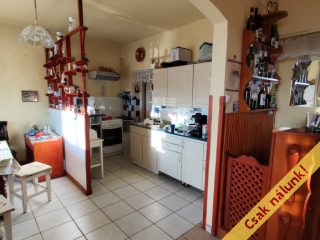 Eladó 130 m²-escsaládi ház Ecséd, Táncsics Mihály utca: 38'900'000 Ft