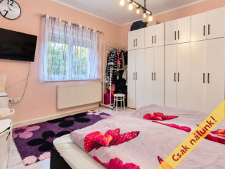 Eladó 72 m²-escsaládi ház Ecser, Apponyi utca: 89'900'000 Ft