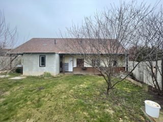 Eladó 56 m²-escsaládi ház Ercsi, Dunai utca: 35'000'000 Ft