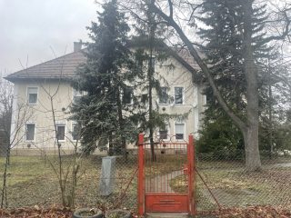 Eladó 48 m²-estársasházi lakás Ercsi, Kedvelt ltp. utca: 29'900'000 Ft