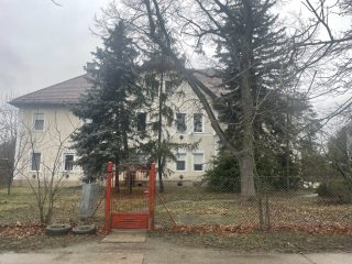 Eladó 48 m²-estársasházi lakás Ercsi, Kedvelt ltp. utca: 29'900'000 Ft