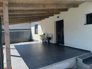 Eladó 70 m²-escsaládi ház Érd, Bagoly útca környéke: 104'900'000 Ft