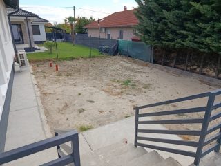 Eladó 186 m²-escsaládi ház Érd (Dombosváros) , Bihari utca környékén: 154'500'000 Ft