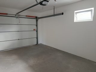 Eladó 186 m²-escsaládi ház Érd (Dombosváros) , Bihari utca környékén: 154'500'000 Ft