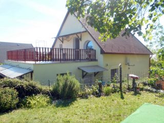 Eladó 130 m²-escsaládi ház Érd (Dombosváros) , Radnai utca környékén: 119'900'000 Ft