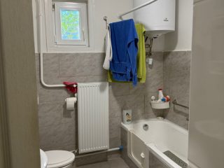 Eladó 77 m²-escsaládi ház Érd (Dombosváros) , Rekettye utca közelében utca: 77'000'000 Ft