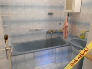 Eladó 162 m²-esikerház Érd (Dombosváros) , Szovátai út: 83'000'000 Ft