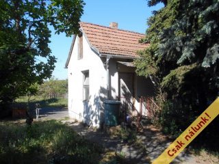 Eladó 131 m²-esikerház Érd (Dombosváros) , Szovátai út: 67'000'000 Ft