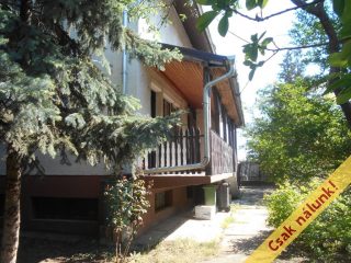 Eladó 131 m²-esikerház Érd (Dombosváros) , Szovátai út: 67'000'000 Ft