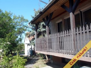 Eladó 131 m²-esikerház Érd (Dombosváros) , Szovátai út: 67'000'000 Ft