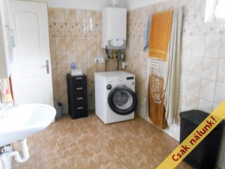 Eladó 100 m²-escsaládi ház Érd (Dombosváros) , Szovátai út környékén: 109'900'000 Ft