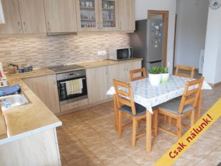 Eladó 100 m²-escsaládi ház Érd (Dombosváros) , Szovátai út környékén: 109'900'000 Ft