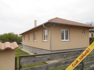 Eladó 100 m²-escsaládi ház Érd (Dombosváros) , Szovátai út környékén: 109'900'000 Ft