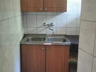 Kiadó 120 m²-escsaládi ház Érd (Érdliget) , Érdligeten található utca: 350'000 Ft