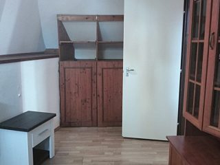 Kiadó 120 m²-escsaládi ház Érd (Érdliget) , Érdligeten található utca: 350'000 Ft