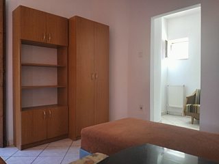 Kiadó 120 m²-escsaládi ház Érd (Érdliget) , Érdligeten található utca: 350'000 Ft