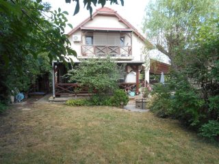 Eladó 180 m²-escsaládi ház Érd (Fenyves Parkváros) , Bem tér közeli utca: 139'500'000 Ft